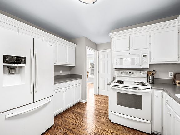 5th image of 6716 Autumnwood Dr