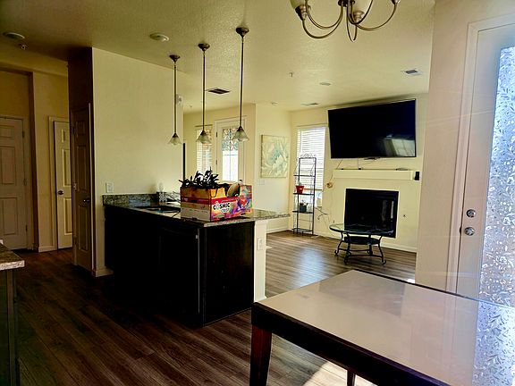 Bonus Wall mounted TV above fireplace that can easily be lowered and adjusted to meet your viewing comfort.