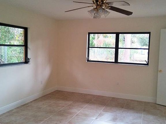 2nd image of 20150 Quesada Ave