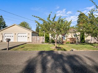 1145 Deal St, Raymond, WA 98577
