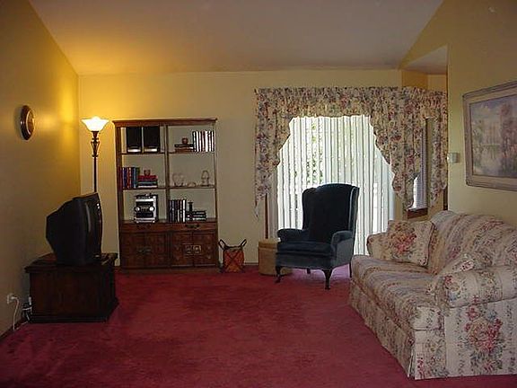 2nd image of 1874 Fox Run Dr #C8
