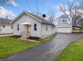 526 Howard Ave, Akron, OH 44312