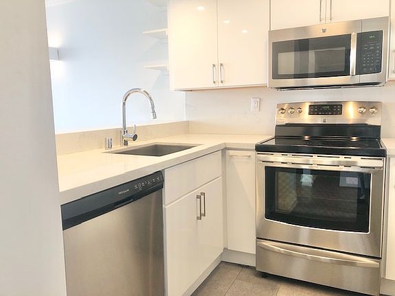 5th image of 900 Bush St APT 705