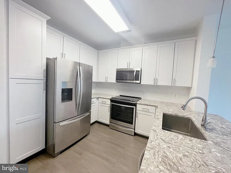 9450 Silver King Ct #304 — Photo 19