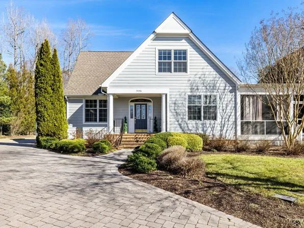 9046 Amberhill Loop, North Chesterfield, VA 23236