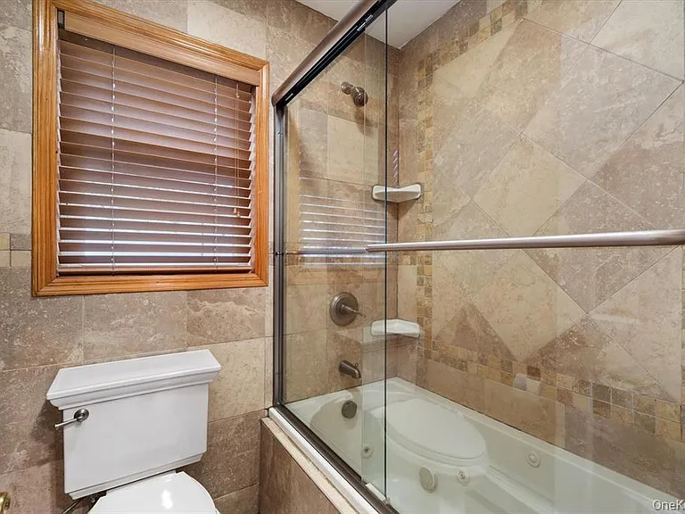 38 Arista Dr #1 — Photo 15