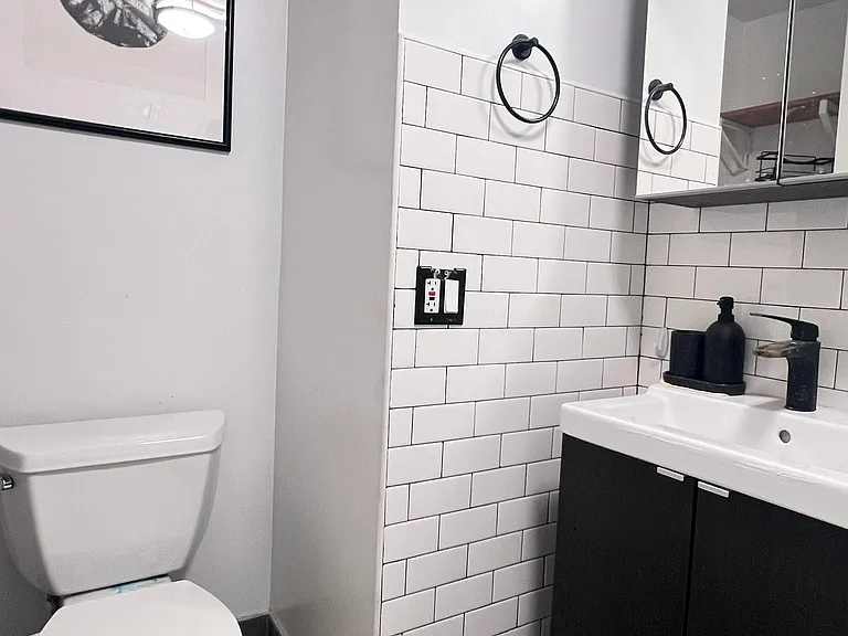 407 Allen Ave — Photo 8