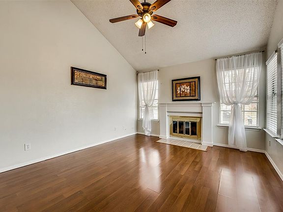 5th image of 4648 Waterway Dr