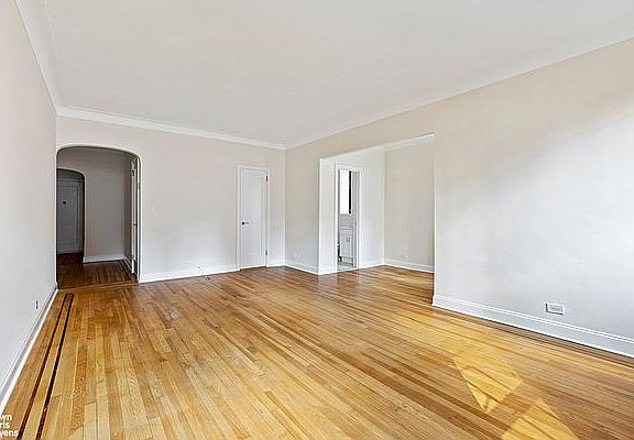 4th image of 310 E 75th St APT 5B