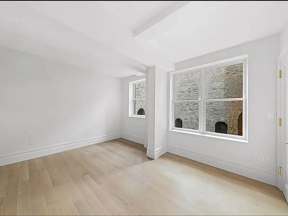 4th image of 150 W 82nd St #5H