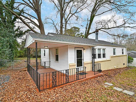 3rd image of 921 Barnwell Rd