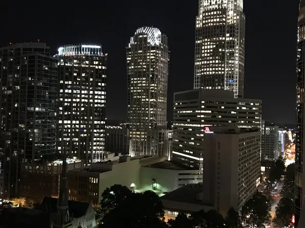 333 W Trade St Unit 1904, Charlotte, NC 28202