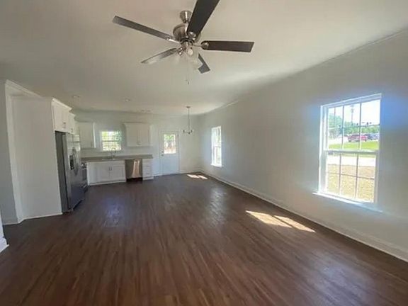 2nd image of 2308 Mimosa Dr