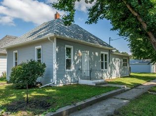 2526 Maple St, Des Moines, IA 50317