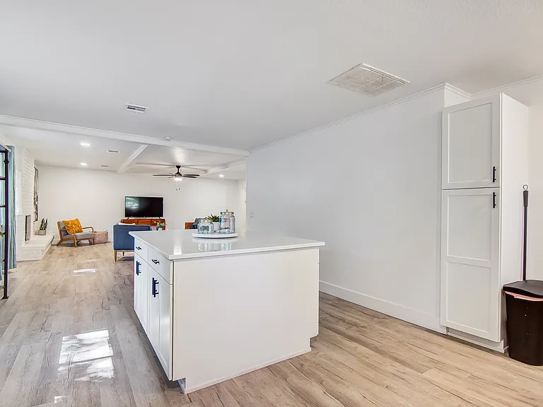 7621 S Harvard Ave — Photo 18