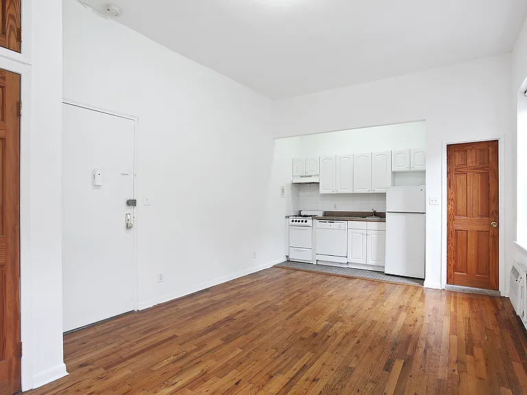 330 W 85th St #6C — Photo 1
