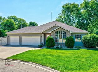 635 Magnolia Ln, Ottawa, IL 61350