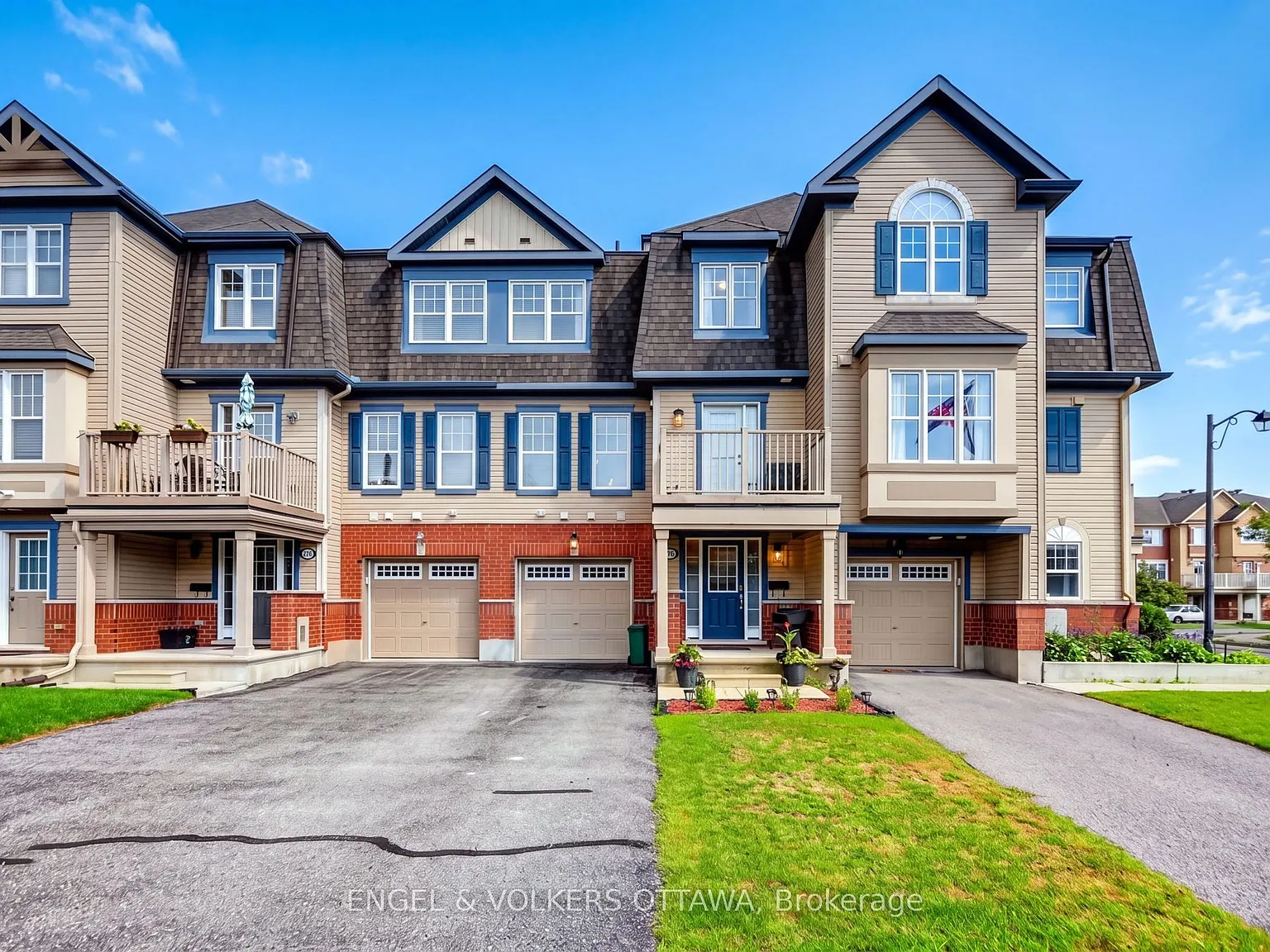 2 bed, $2,300 — Photo 1