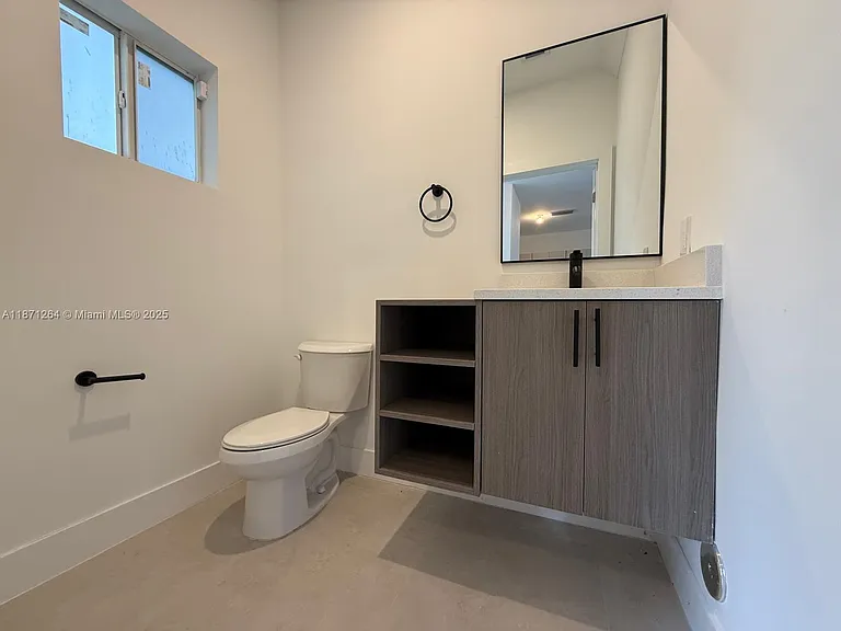 2788 NW 9th Pl — Photo 11