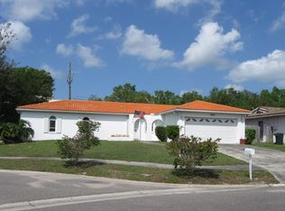 1044 Concord Dr W, Dunedin, FL 34698