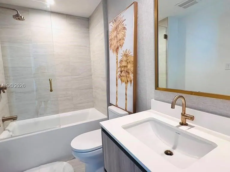 77 NW 5th St #1715 — Photo 7