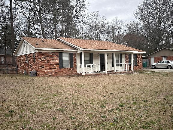 2nd image of 132 Thomas Drive