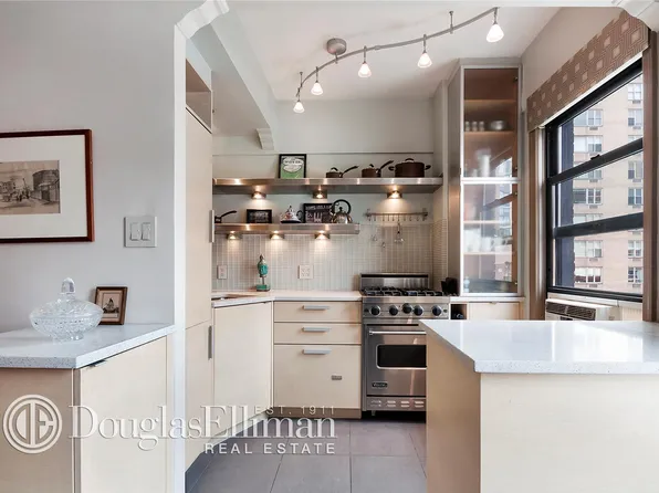 123 E 37th St #9D, New York, NY 10016