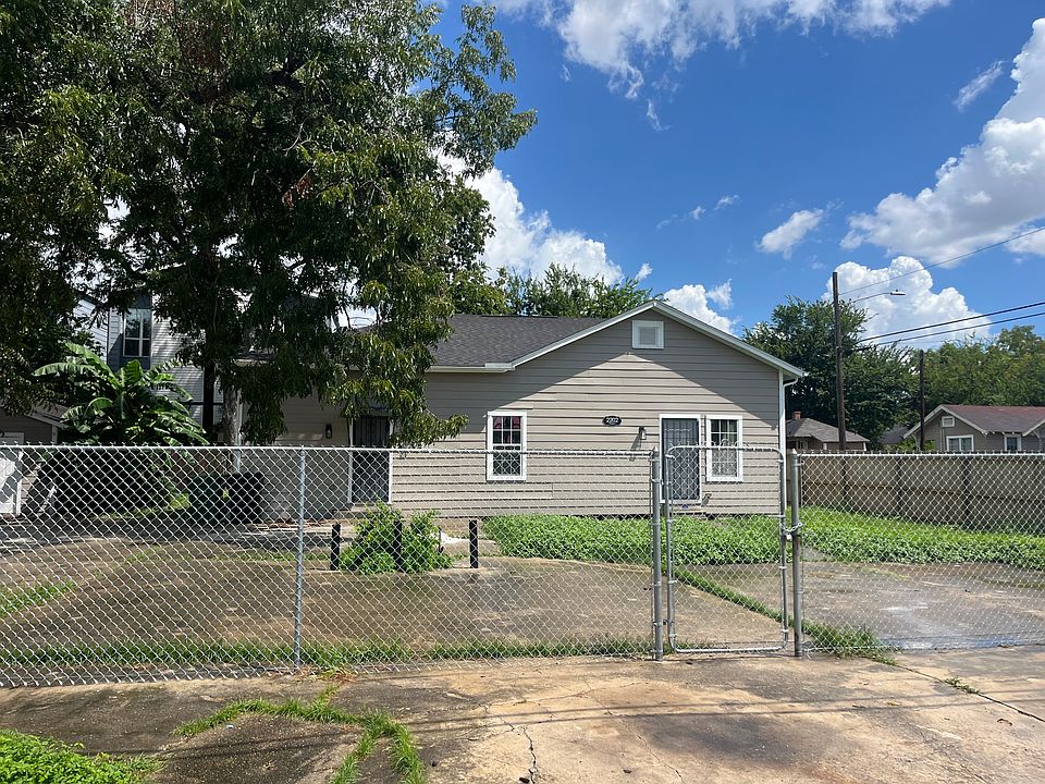 1st image of 2202 Gregg St