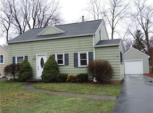 40 Haddon Rd, Rochester, NY 14626