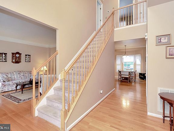 2nd image of 87 Summer Breeze Ln