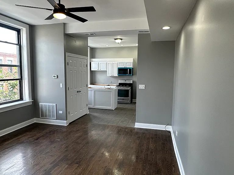 1901 S Racine Ave #3F — Photo 12