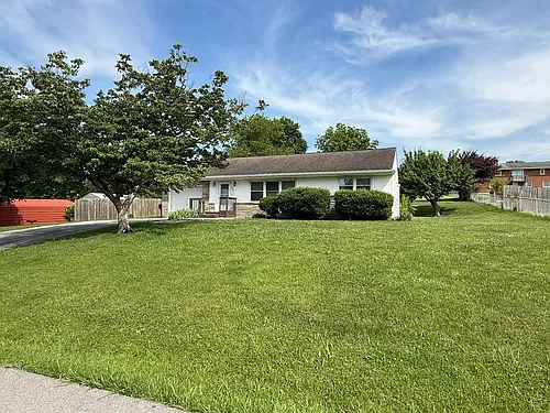 607 Ridgeview Dr Photo 1