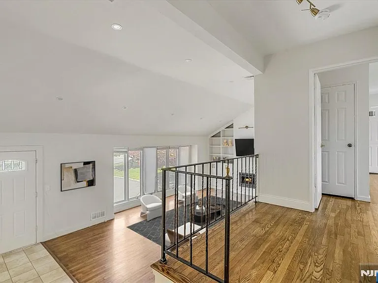 32 Brantwood Pl — Photo 16