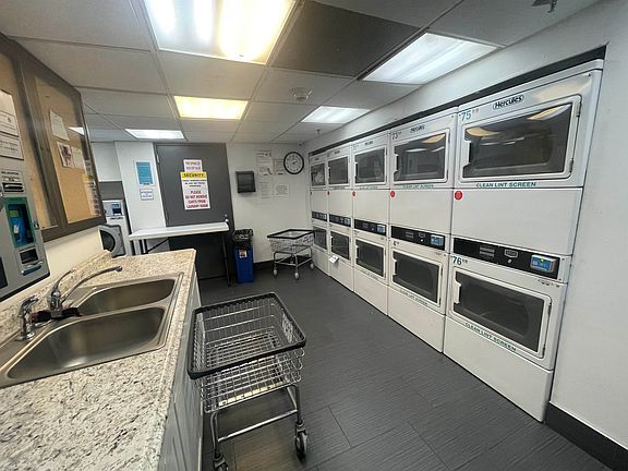 4th image of 7002 Boulevard East Unit 15E