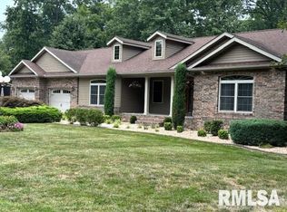 403 Margaret Dr, Herrin, IL 62948