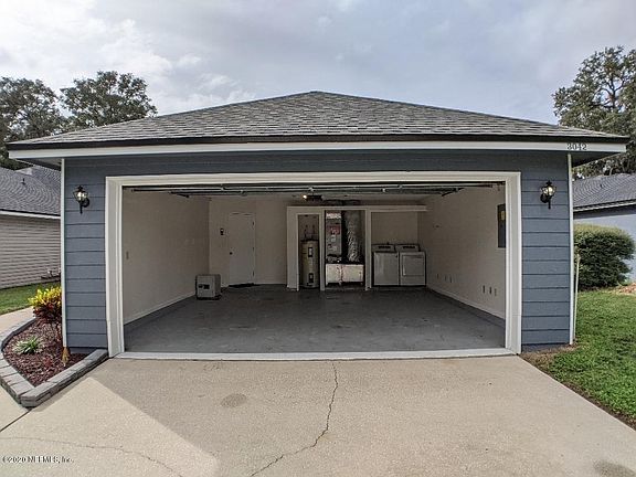 4th image of 3042 Caroline Crest Dr E