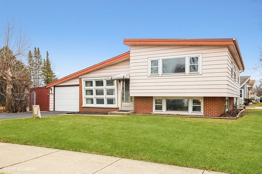 1st image of 2645 S Craig Dr