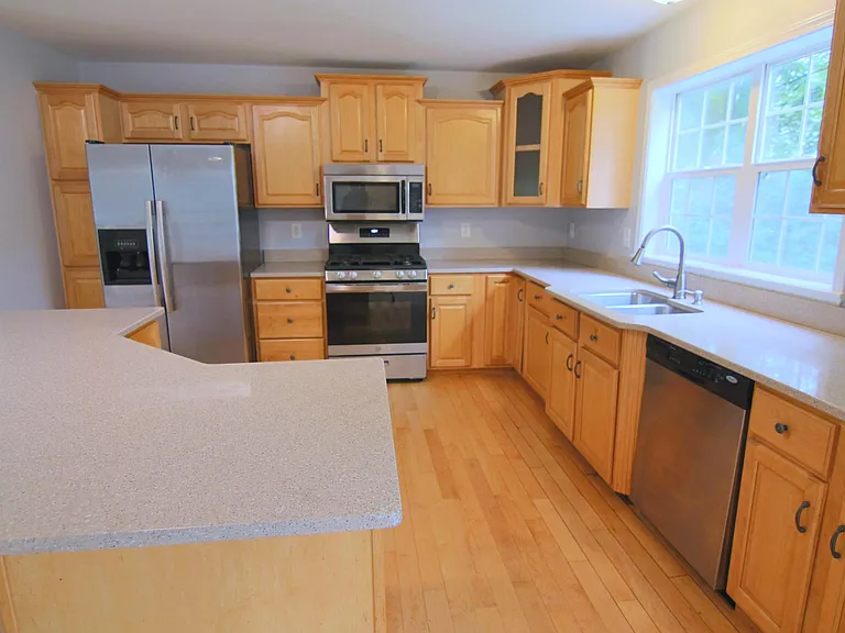 248 Colchester Rd — Photo 8