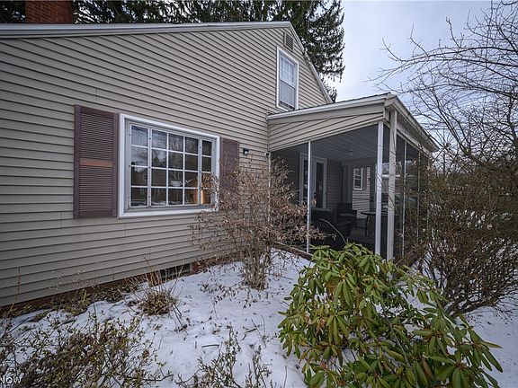 3rd image of 179 Everhard Rd SW