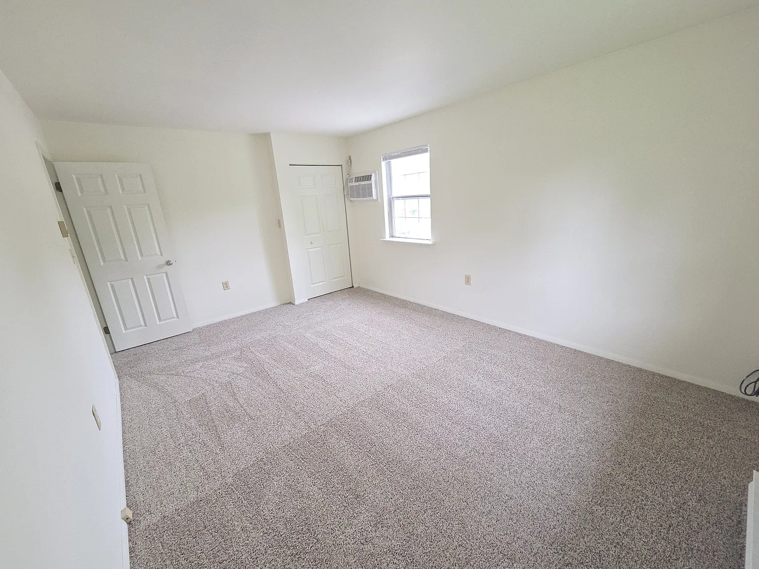 Umberto Towns - 124B — Photo 2
