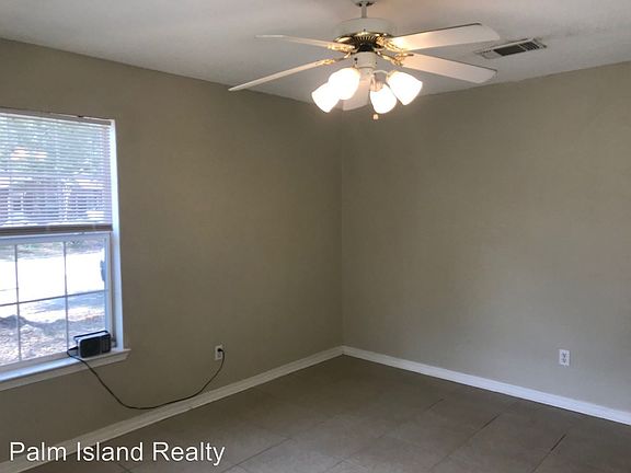 2nd image of 5894 Independence Dr