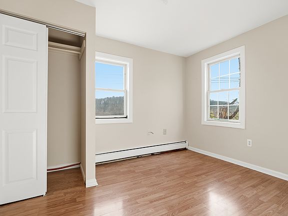 4th image of 77 Swartswood Rd #B