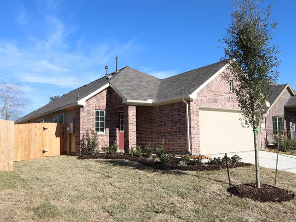 1206 Filly Creek Dr, Alvin, TX 77511