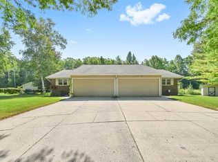 2483 Hemlock Ct, Green Bay, WI 54311