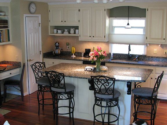 4th image of 14274 Mill Creek Dr