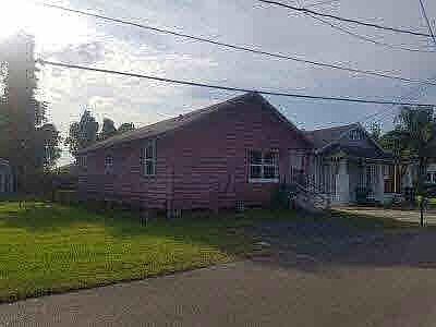 1st image of 528 G Ave