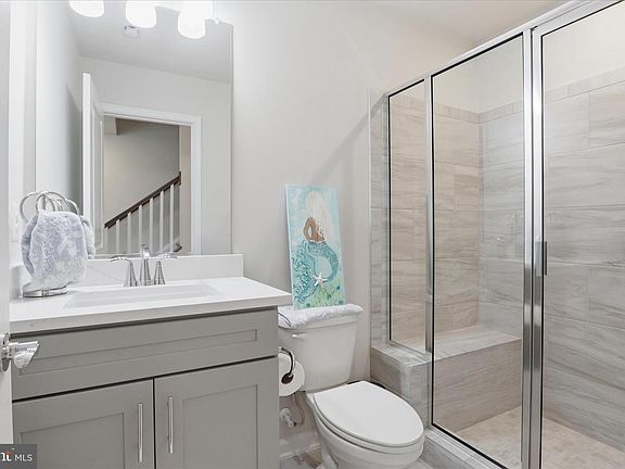 4th image of 15069 Jaxton Square Ln
