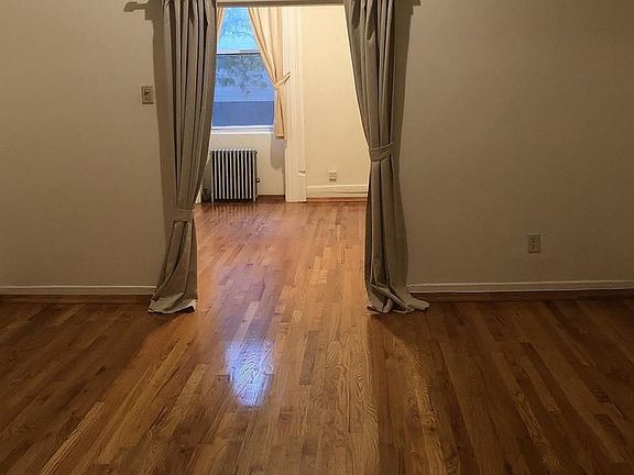 4th image of 296 Union St #P1