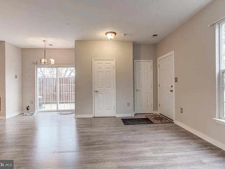 7700 Duneiden Ln — Photo 10