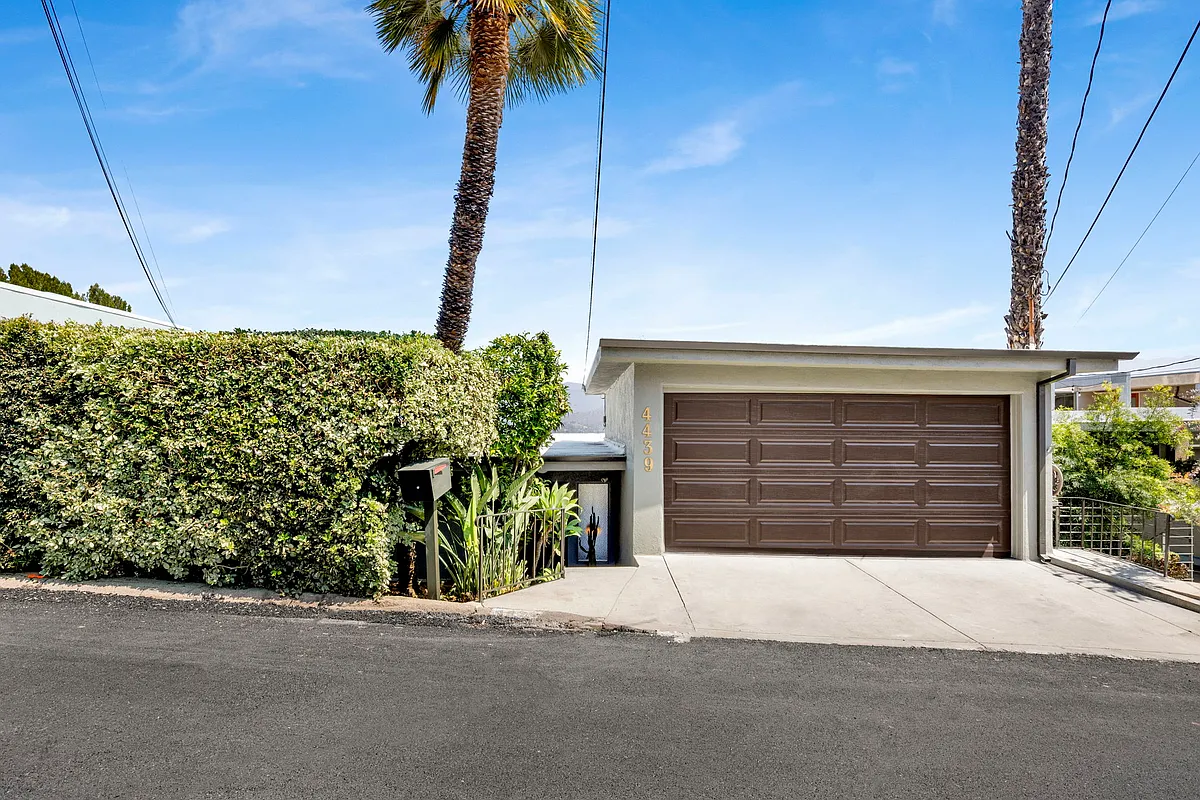 Building Photo - 4439 Palmero Dr